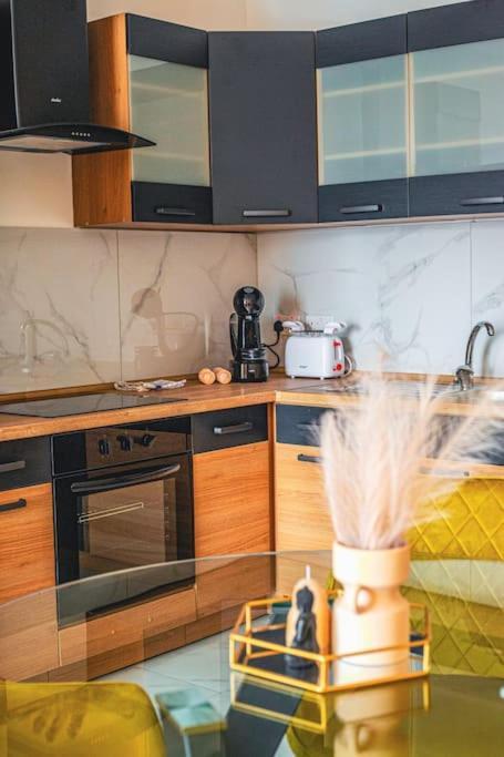 Stylish Seafront Spinola Apartment Saint Julian's Ngoại thất bức ảnh